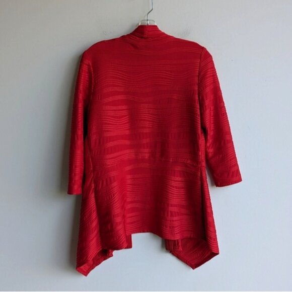 Frank Lyman Red Open Jacket with horizontal wavy ribbed lines - Picture 3 of 6
